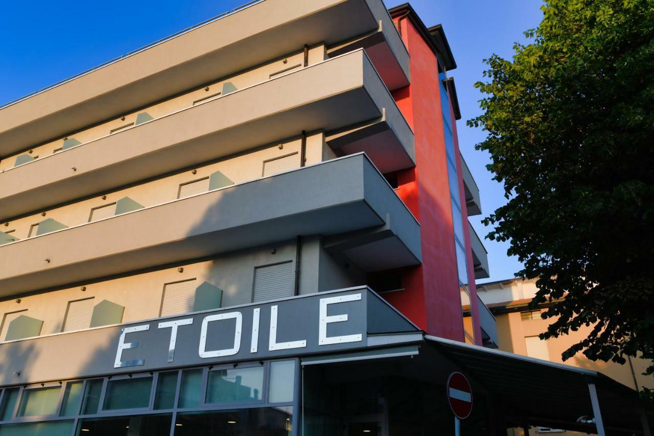 Hotel Etoile Rimini Exterior foto